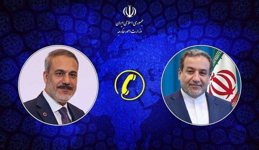 رایزنی تلفنی عراقچی و همتای ترکیه ای 