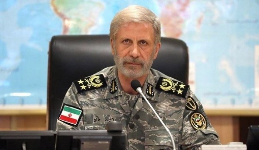 سرلشکر حاتمی: وحدت ارتش و سپاه سرمایه‌ای راهبردی برای تثبیت امنیت ملی است