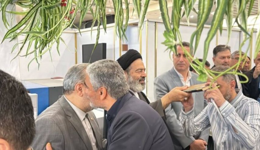 کارگزاران حج تمتع راهی مدینه شدند+ فیلم