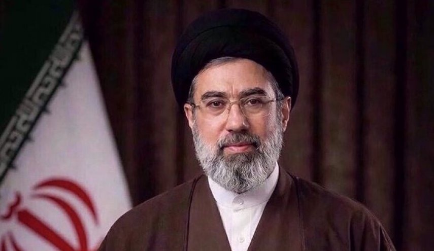 پیام رهبر انقلاب اسلامی به مناسبت روز کارگر و روز معلم