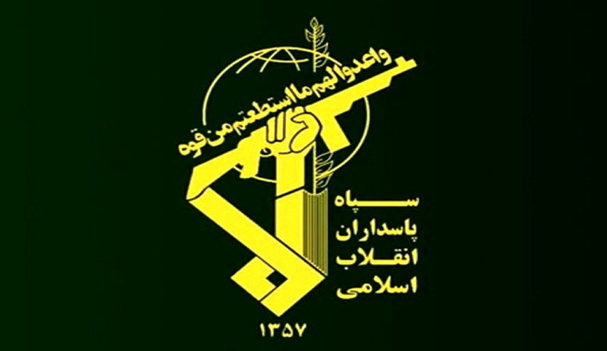هشدار سپاه به شناورهای متخلف در تنگه هرمز: امنیت شما در خطر است
