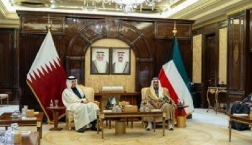 رایزنی نخست‌وزیران قطر و کویت درباره کاهش تنش‌ها در منطقه
