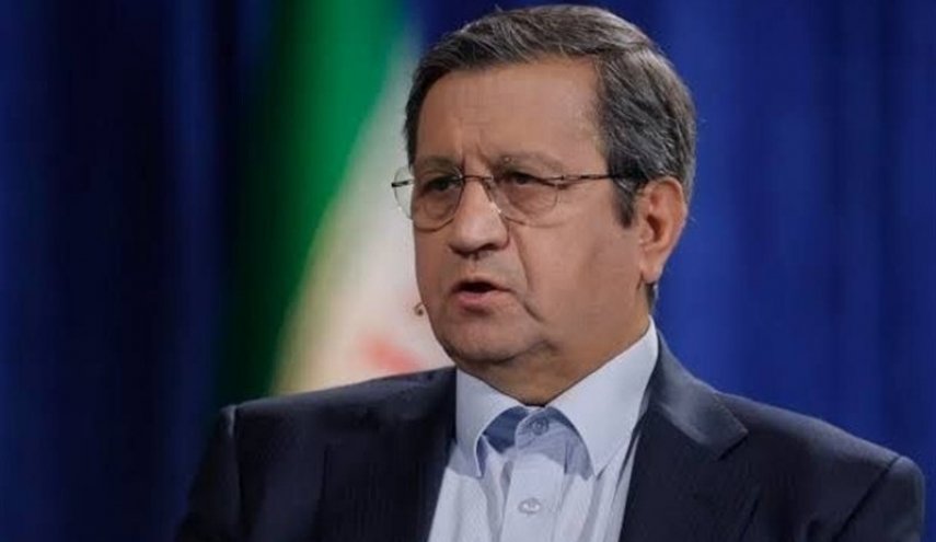 بانک‌ها بر کنترل نقدینگی و تأمین مالی تولید متمرکز شوند