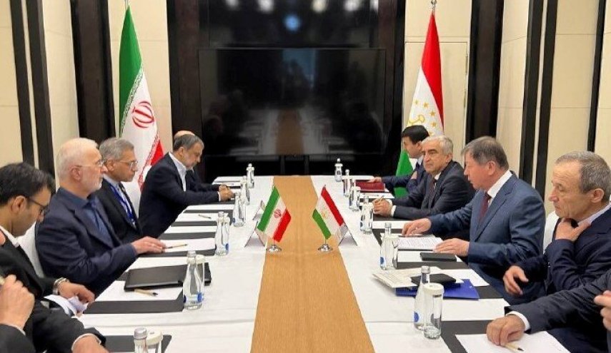 دیدار مومنی با همتای تاجیکستانی