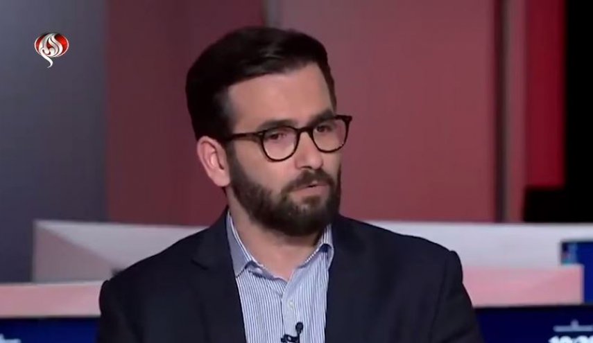 یک تحلیلگر خطاب به خبرنگار آمریکایی: «رئیس‌جمهورتان دروغگوست؛ مثل او نباش و مؤدب باش»
