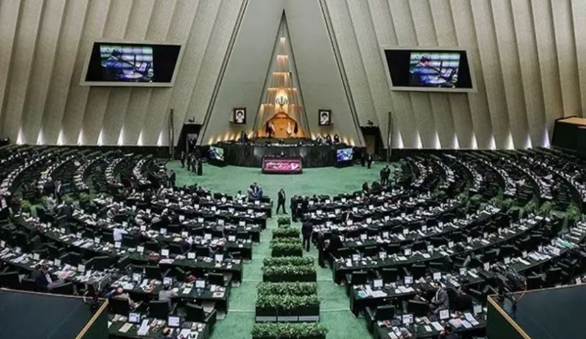 جلسه علنی مجلس پس از مراسم تشییع رهبر شهید برگزار می‌شود
