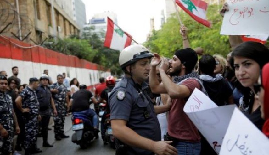 تجمع مخالفان «توافق چارچوب» در برابر کاخ ریاست جمهوری لبنان