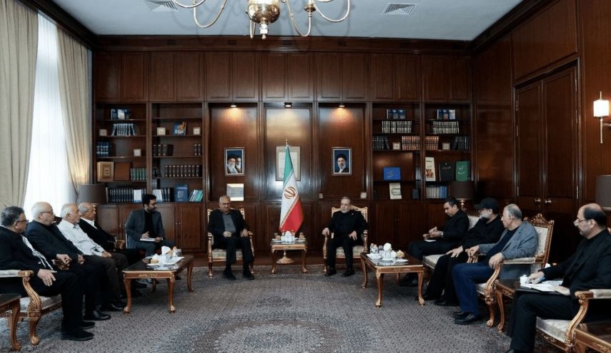 دیدار مسئولان گروه‌های مقاومت فلسطین با عراقچی
