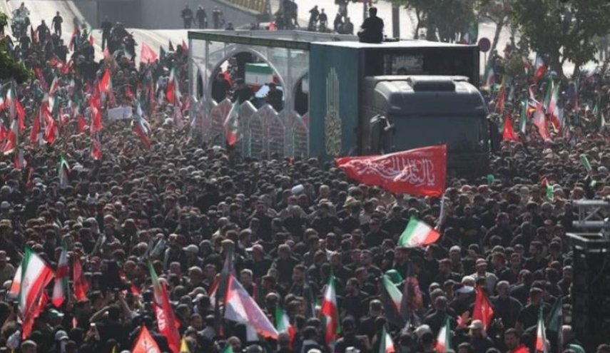 آیین تشییع پیکر مطهر امام شهید آغاز شد 
