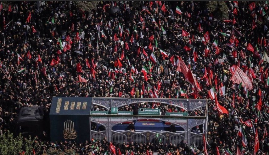 حیرت خبرنگاران خارجی از حماسه وفاداری عزاداران رهبر شهید در تهران 
