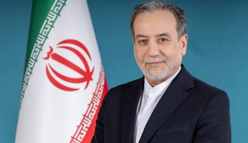 عراقچی: هرگز سخنان رکیک را مشابه آن پاسخ نمی‌دهیم؛ پاسخ ما عمل ماست