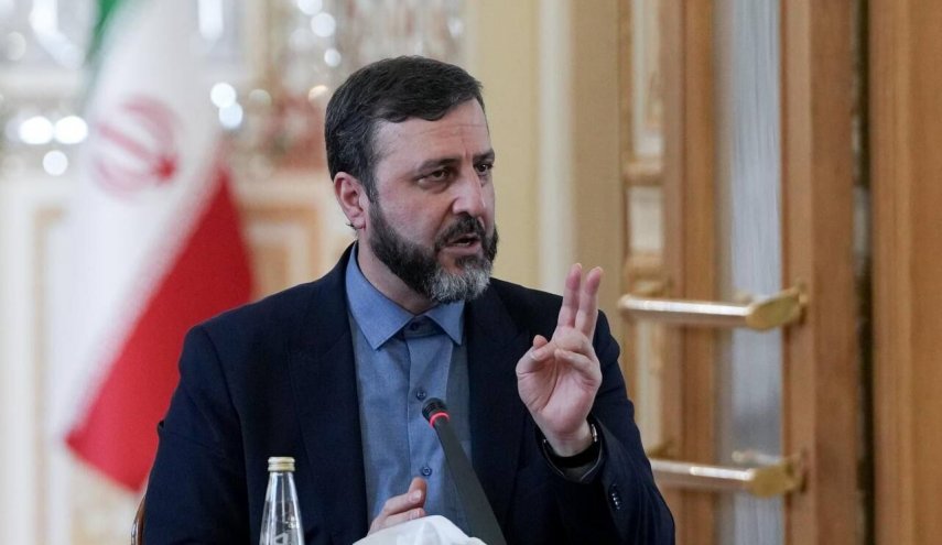 غريب آبادي: التاريخ ينقش أسماء دعاة الحرب على حجر العبرة
