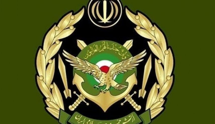 مشاور فرمانده کل ارتش: نیروهای مسلح با اقتدار مقابل دشمن ایستاده‌اند