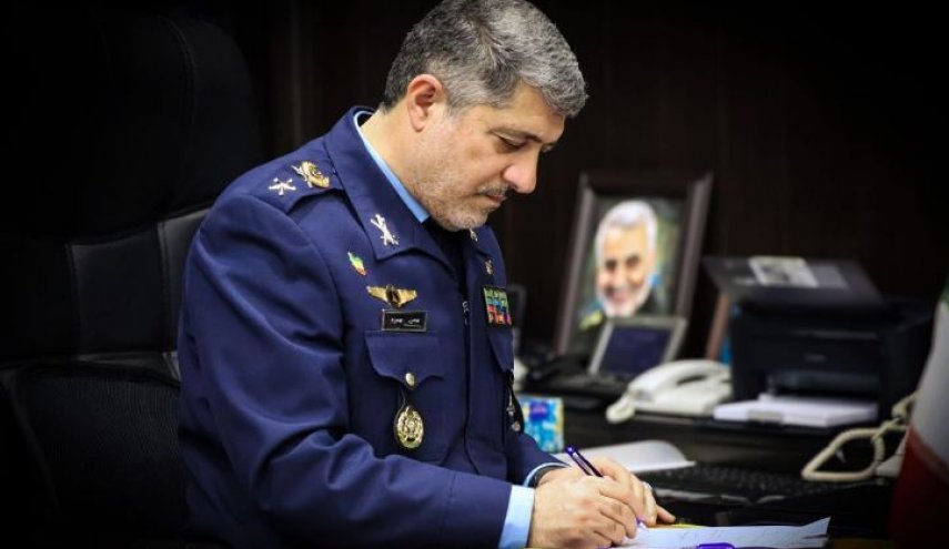خون شهید خلبان کاظمی میثاق دوباره مردان آسمانی این سرزمین برای جان‌نثاری در راه وطن است