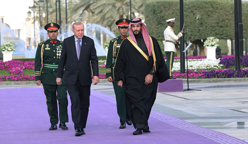 السعودية وباكستان وتركيا ستوقع اتفاقية دفاع مشترك في جدّة الجمعة