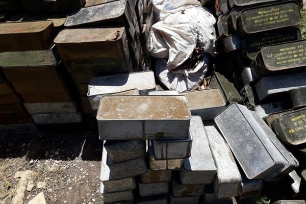 کشف خمپاره‌ها و مهمات تروریست‌ها در ریف حماه + عکس
