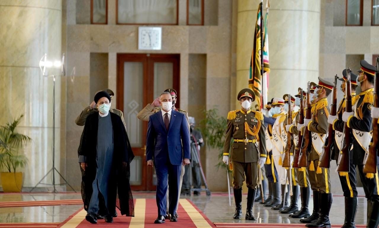 بالصور.. مراسم استقبال رئيس الوزراء العراقي في طهران