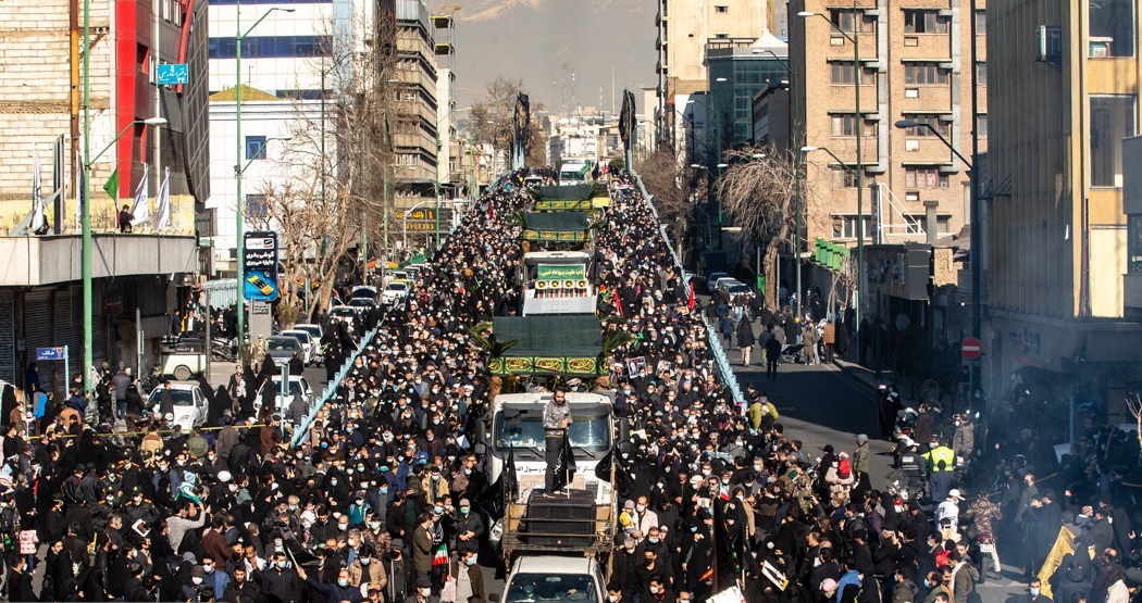 تشييع حاشد للشهداء المجهولين الايرانيين في طهران + فيديو