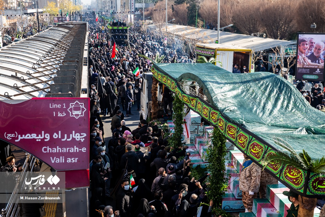 تشييع حاشد للشهداء المجهولين الايرانيين في طهران + فيديو