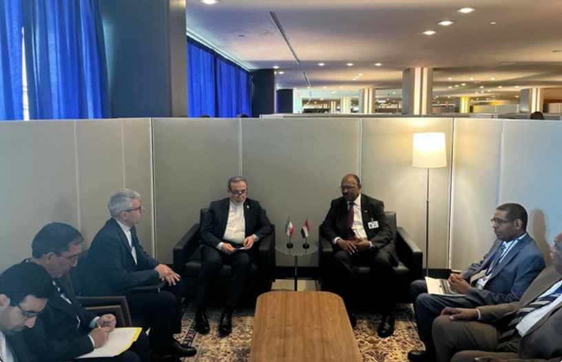 وزير الخارجية الإيراني يلتقي بعدد من وزراء الخارجية في نيويورك